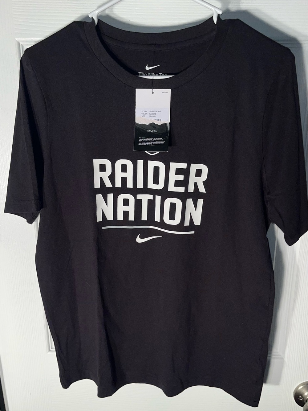 NWT Boys XL Nike Raiders Short Sleeve Shirt Black Raider Nation NFL Football